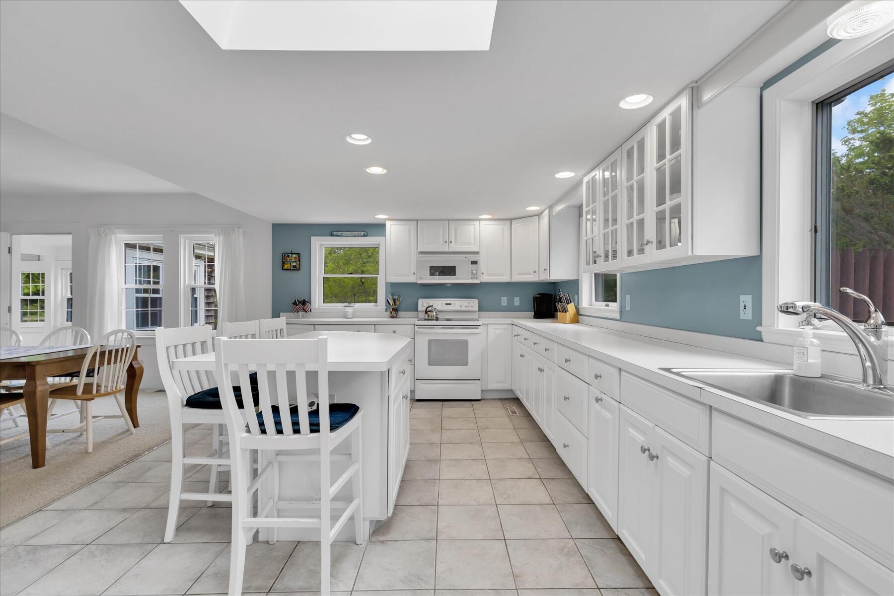 53 Pleasant Street Harwich MA 02646