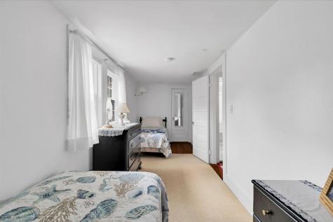 53 Pleasant Street Harwich MA 02646
