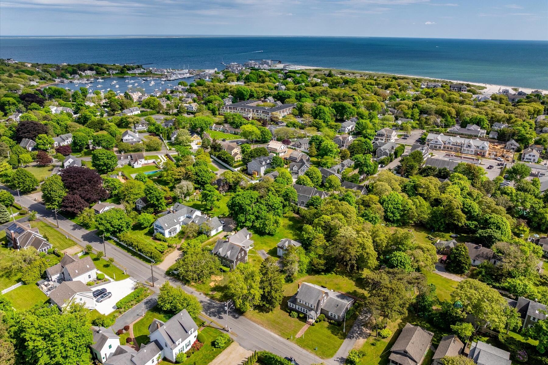 53 Pleasant Street Harwich MA 02646