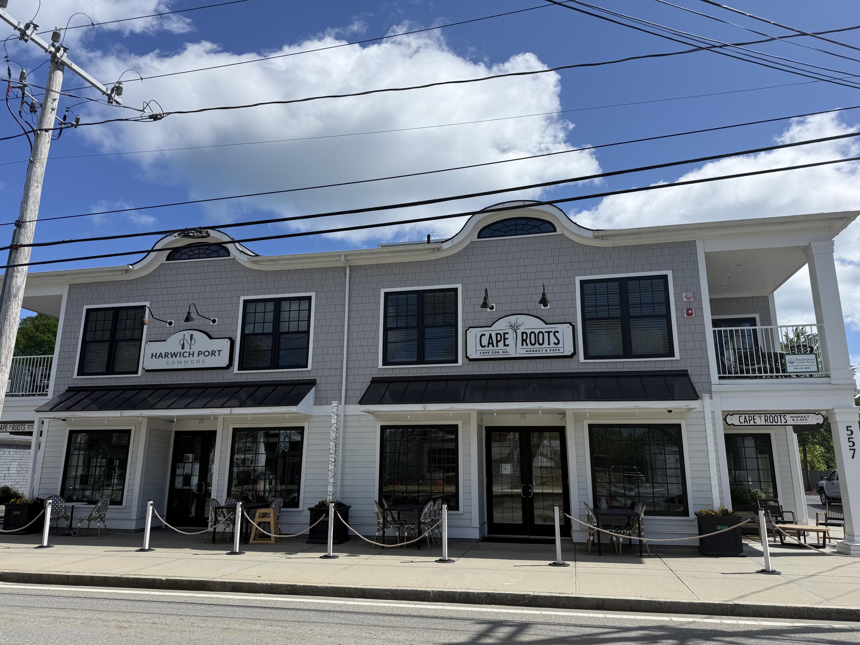 53 Pleasant Street Harwich MA 02646