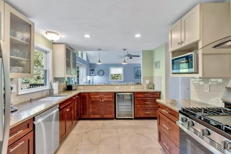 32 Birch Way Mashpee MA 02649