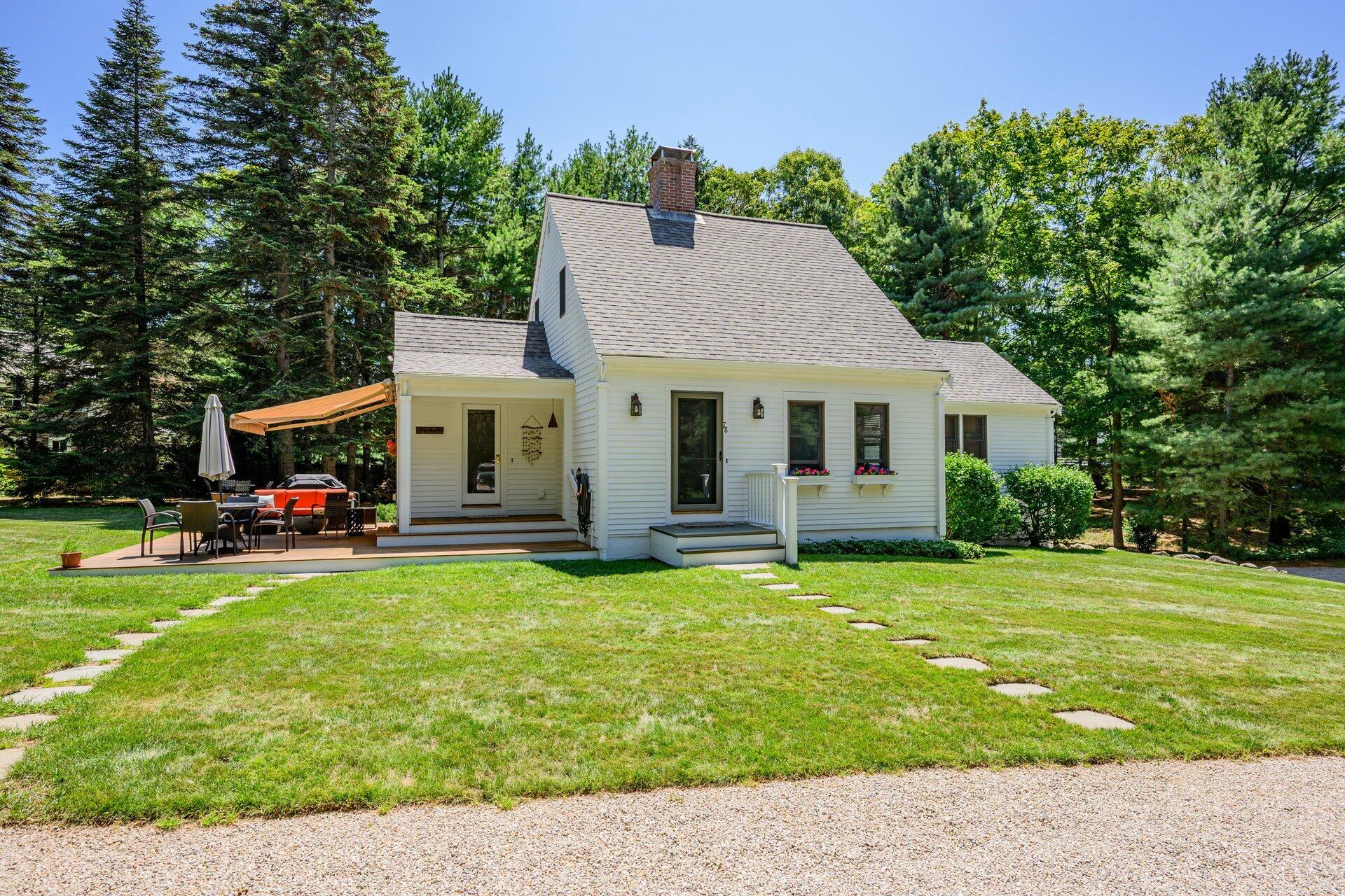 78 High Street Cotuit MA 02635
