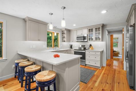 78 High Street Cotuit MA 02635