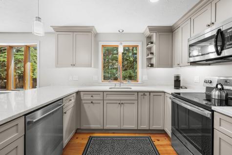 78 High Street Cotuit MA 02635