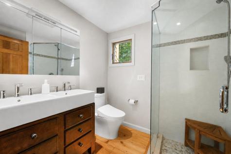78 High Street Cotuit MA 02635