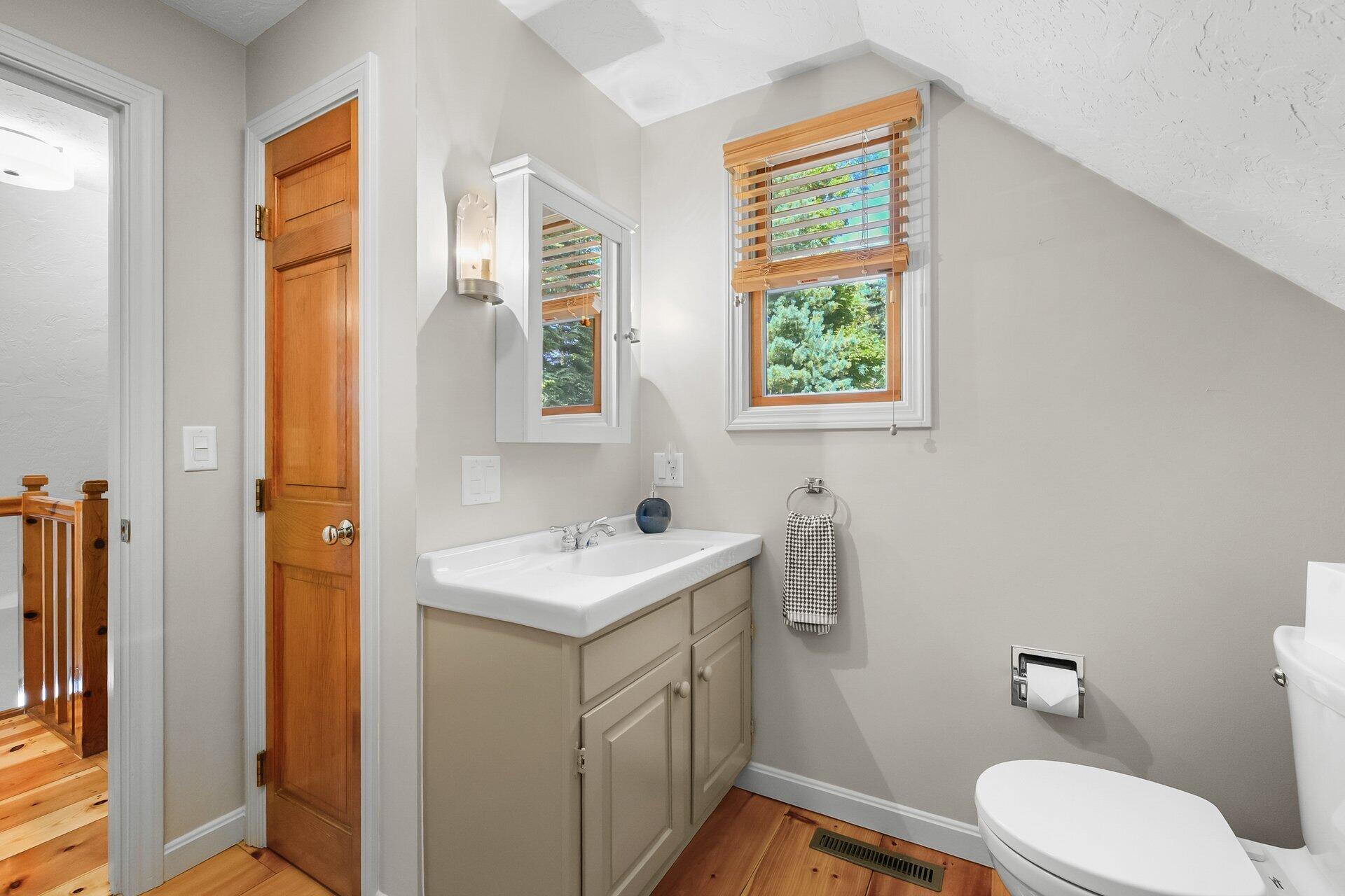 78 High Street Cotuit MA 02635