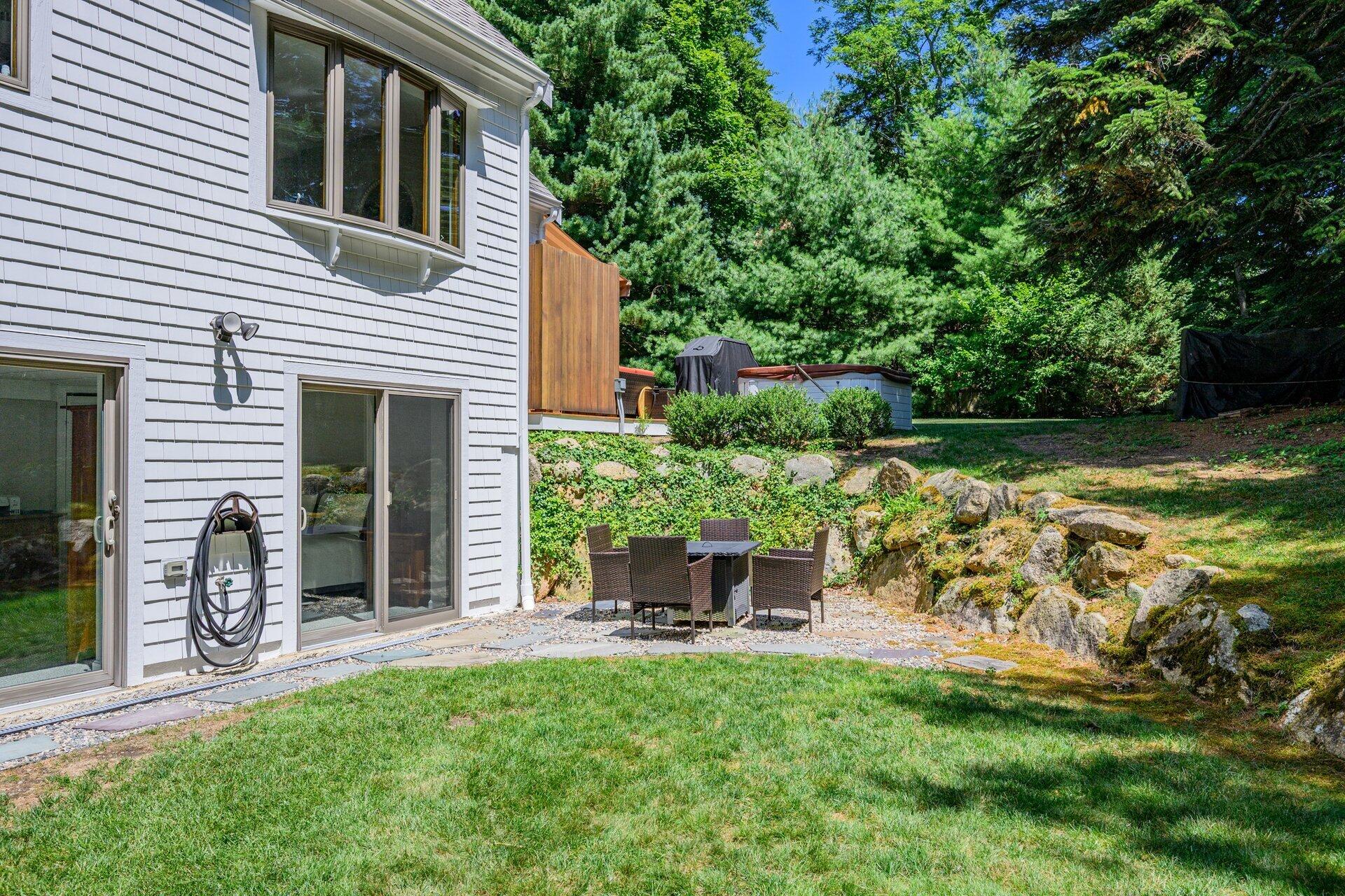 78 High Street Cotuit MA 02635