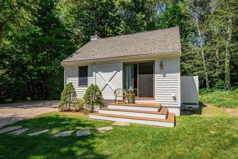 78 High Street Cotuit MA 02635
