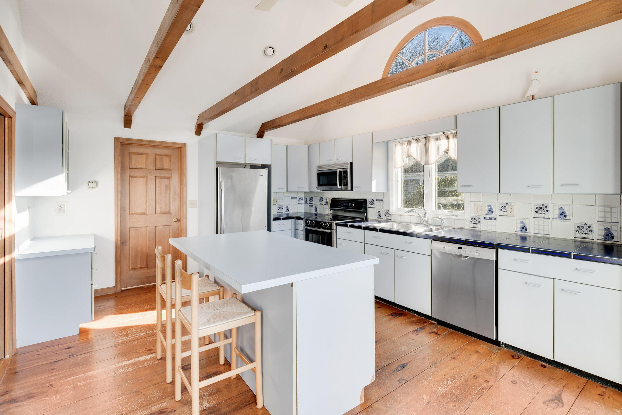 23 North Bournes Pond Road Falmouth MA 02536