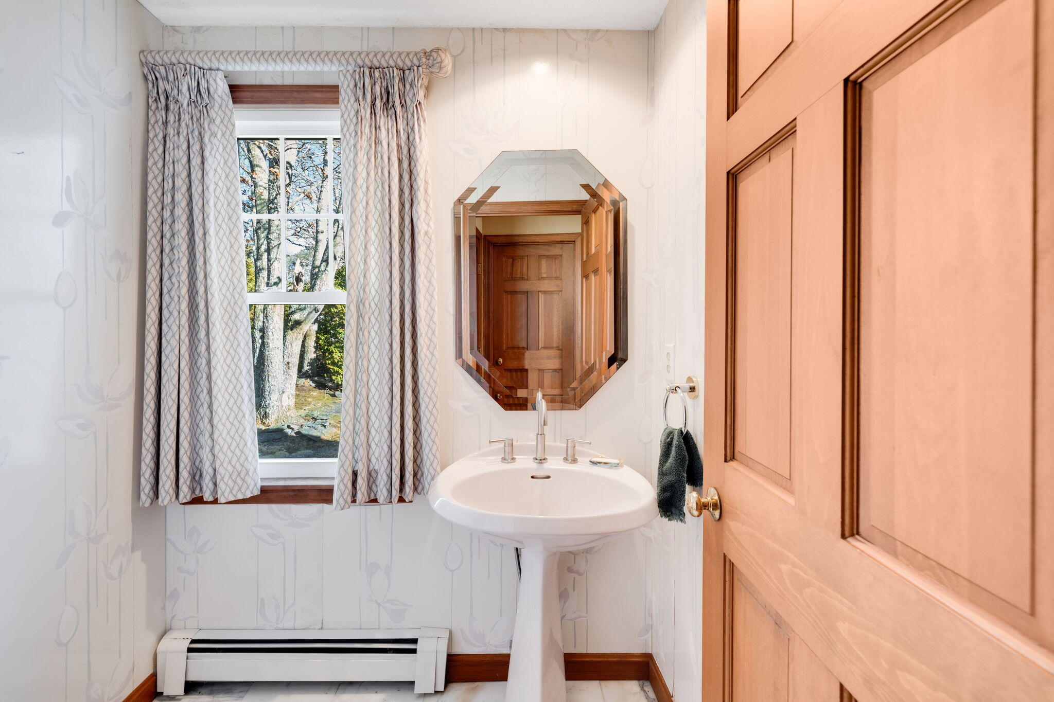 23 North Bournes Pond Road Falmouth MA 02536