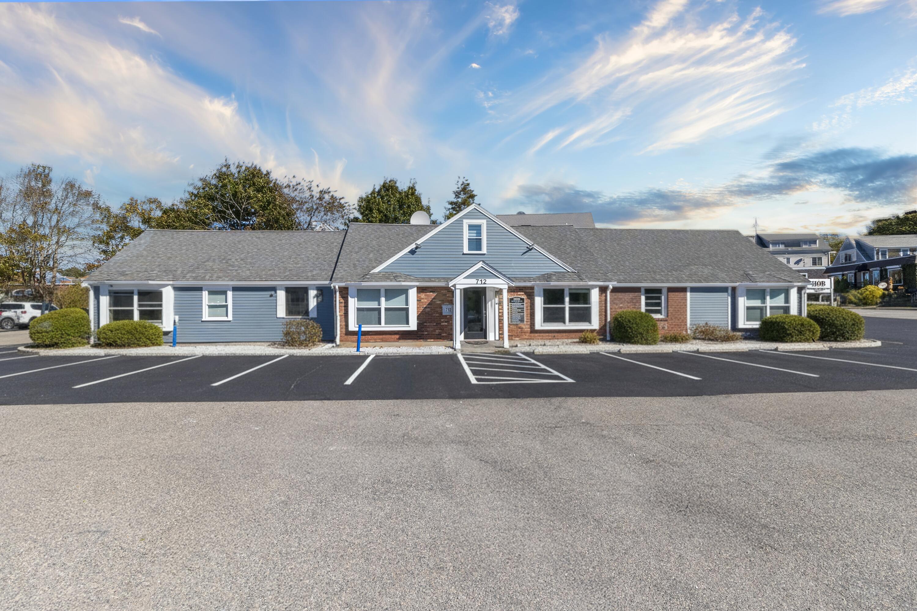 712 Main Street Hyannis MA 02601