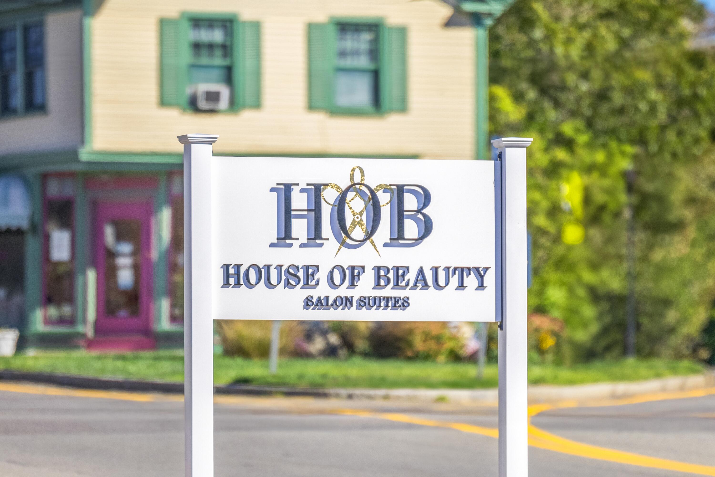 712 Main Street Hyannis MA 02601
