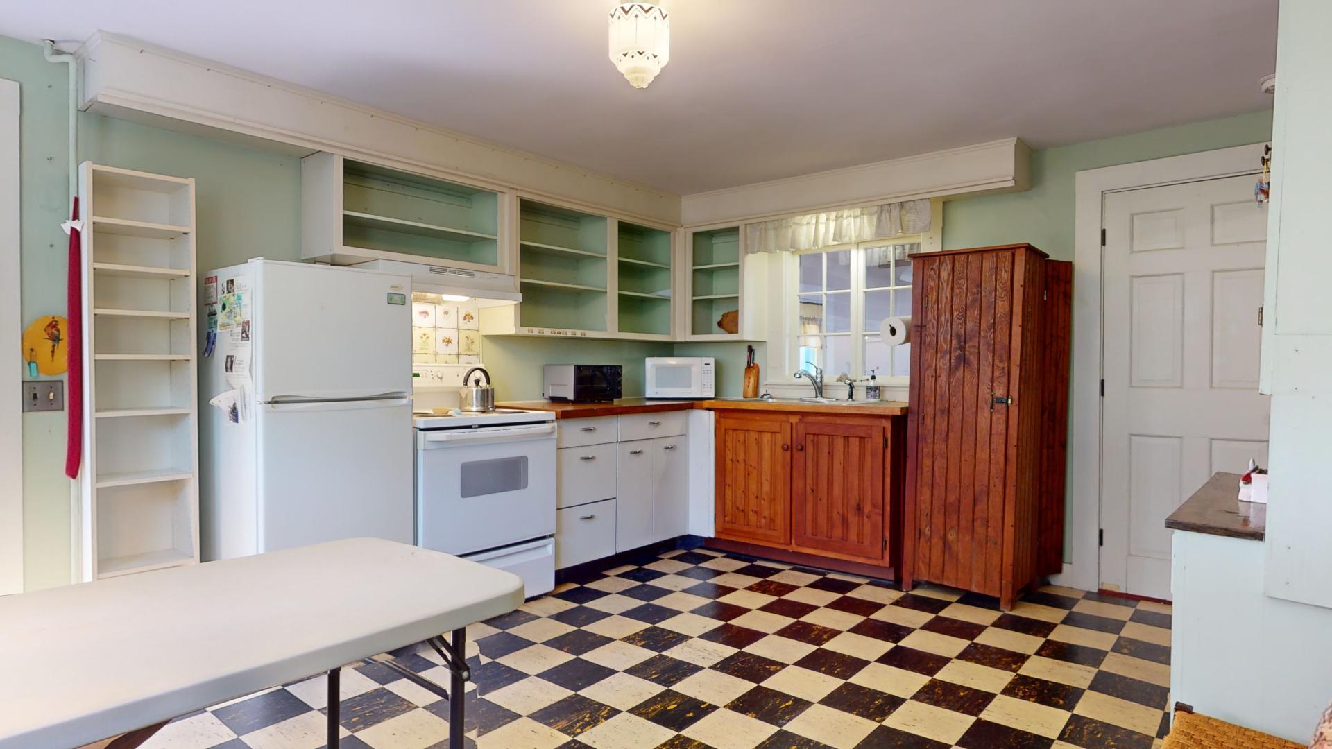 6 Lovetts Court Provincetown MA 02657