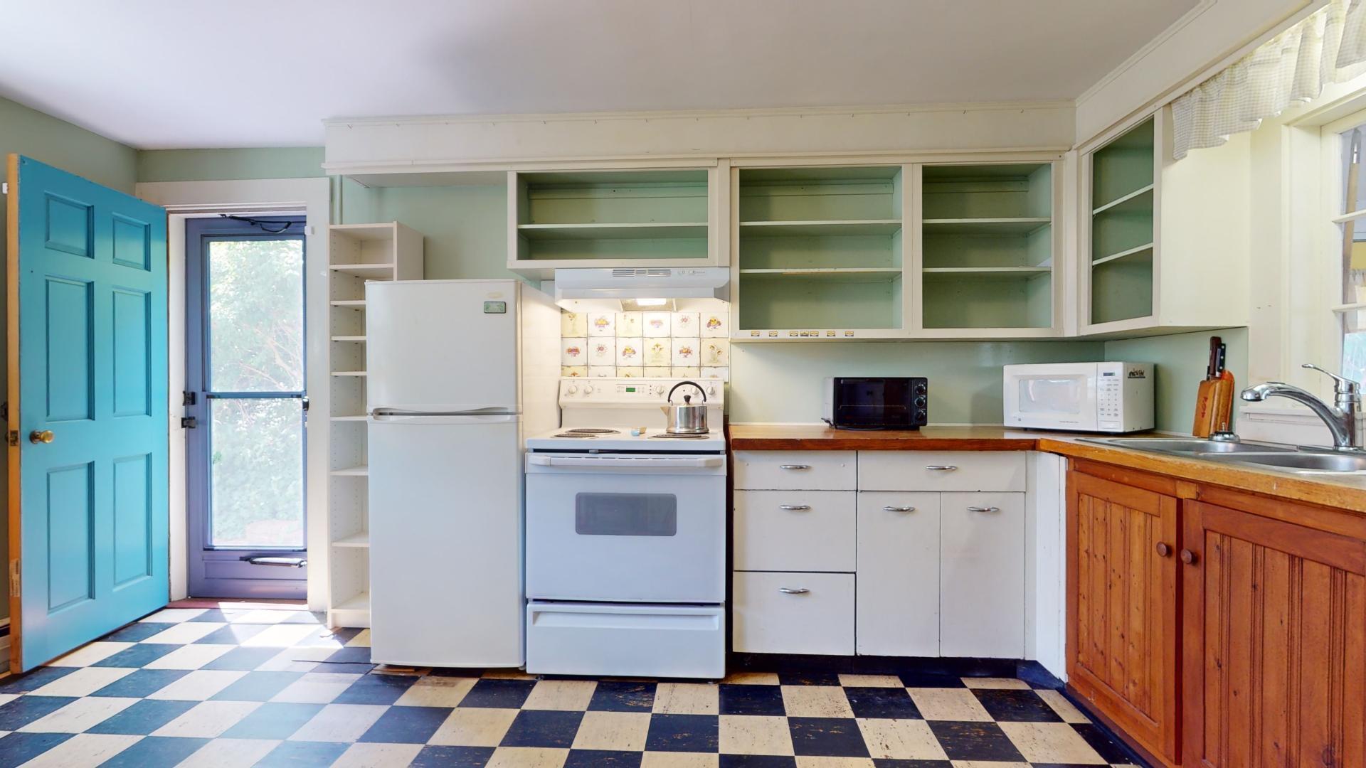 6 Lovetts Court Provincetown MA 02657