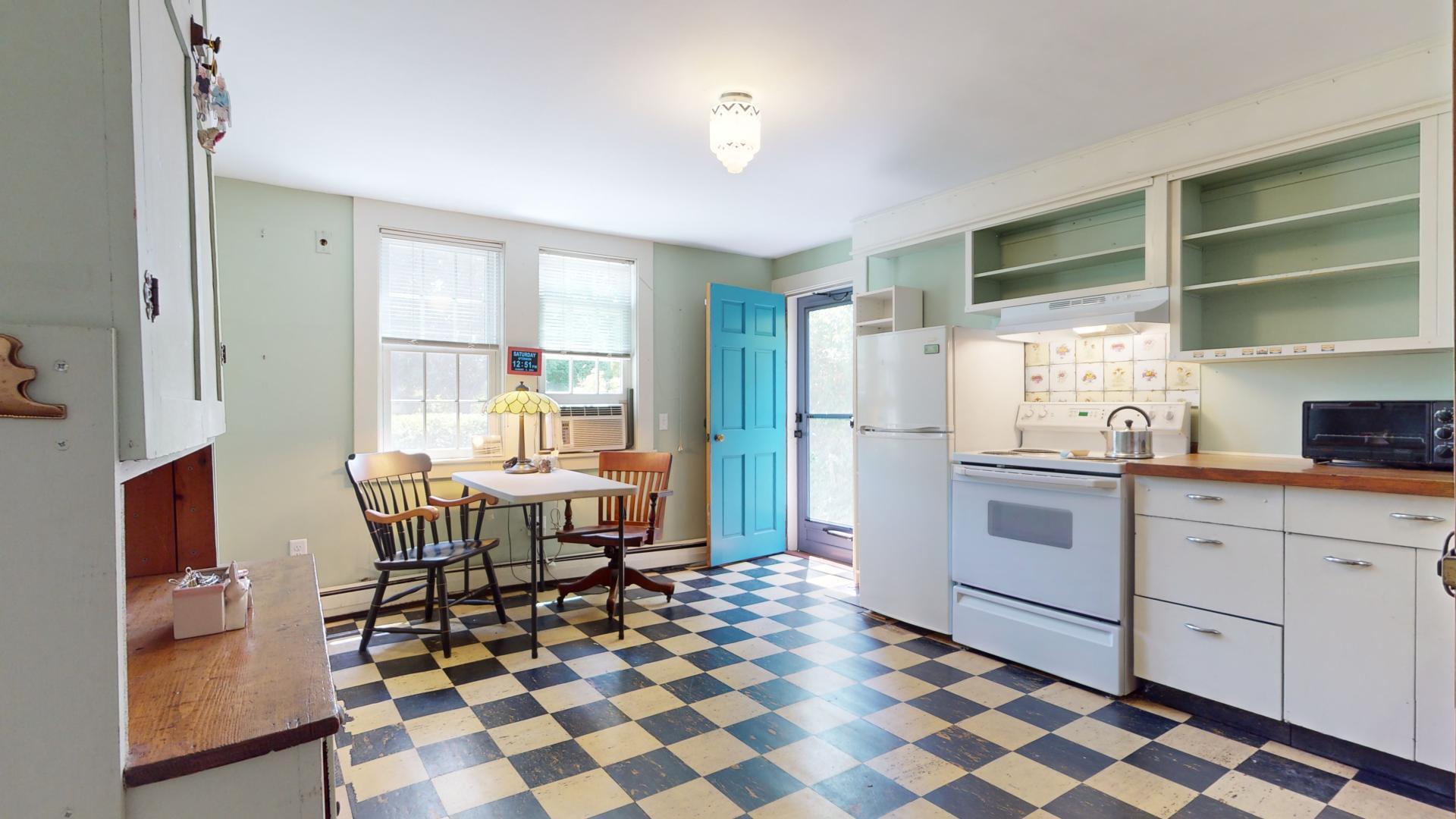 6 Lovetts Court Provincetown MA 02657