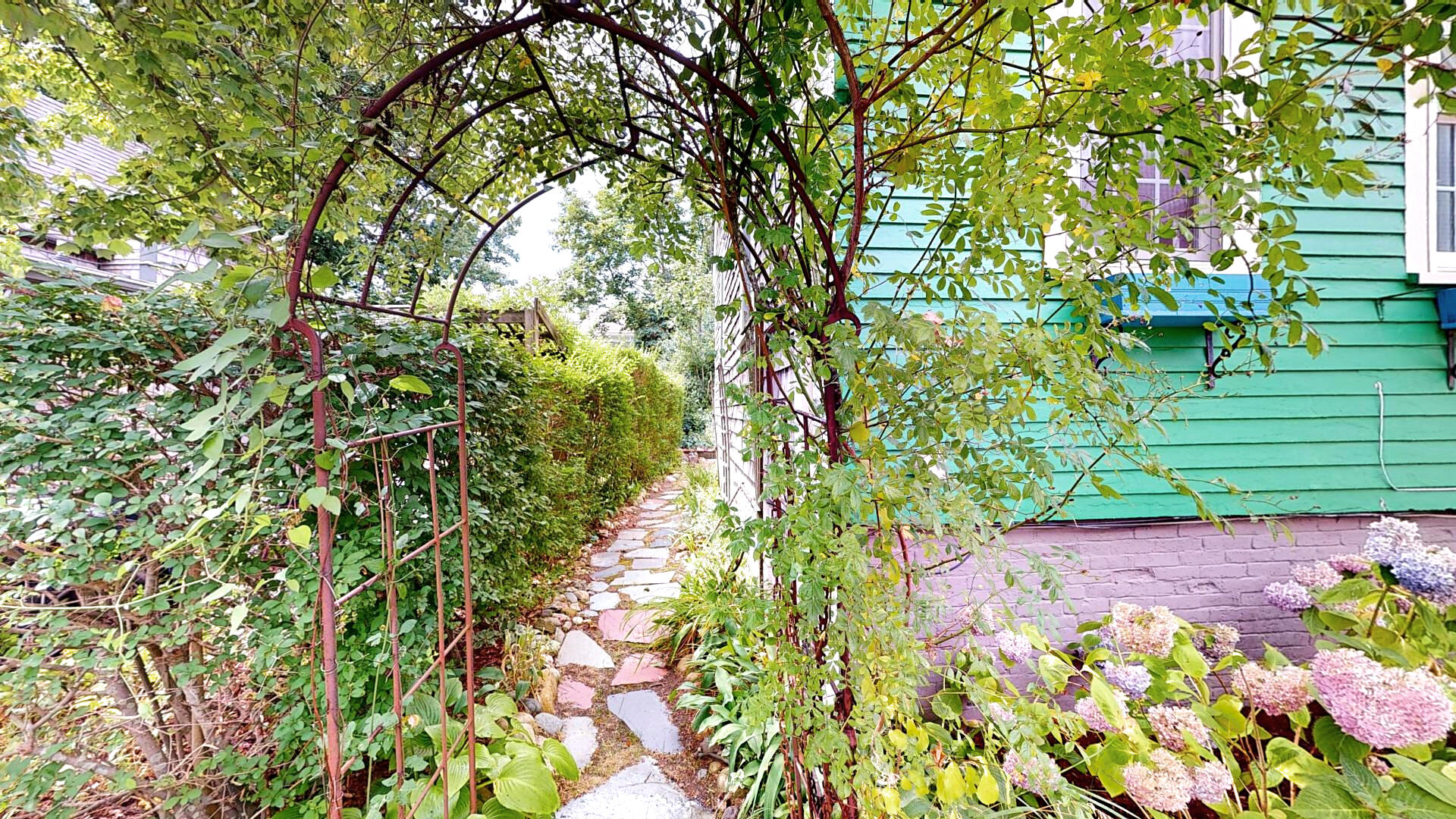 6 Lovetts Court Provincetown MA 02657