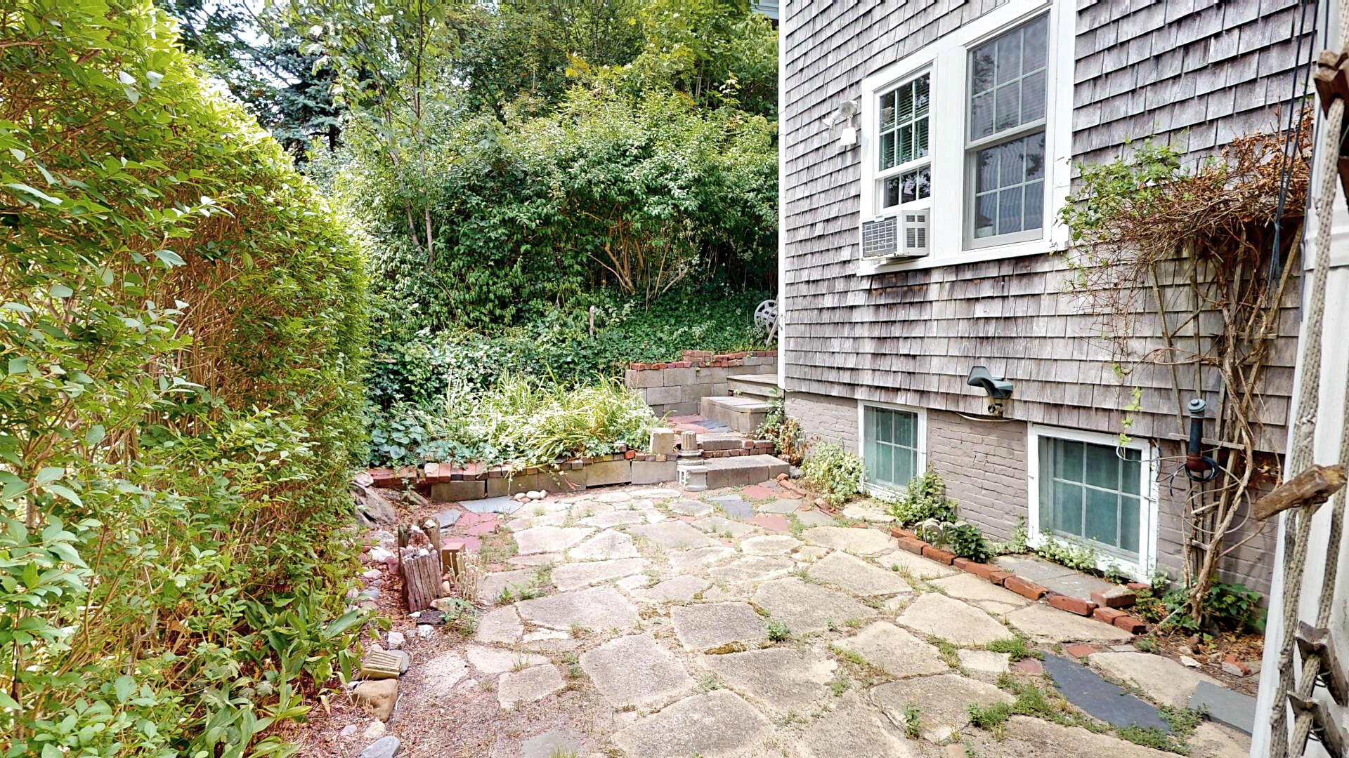 6 Lovetts Court Provincetown MA 02657