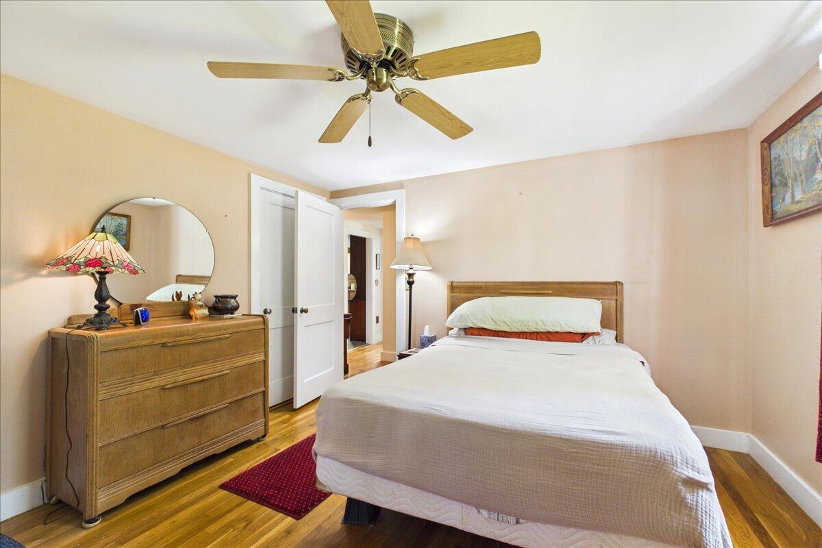 1876 Phinneys Lane Barnstable MA 02630