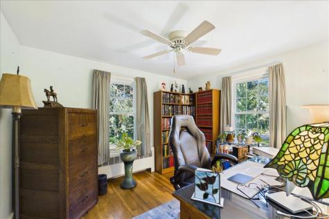 1876 Phinneys Lane Barnstable MA 02630