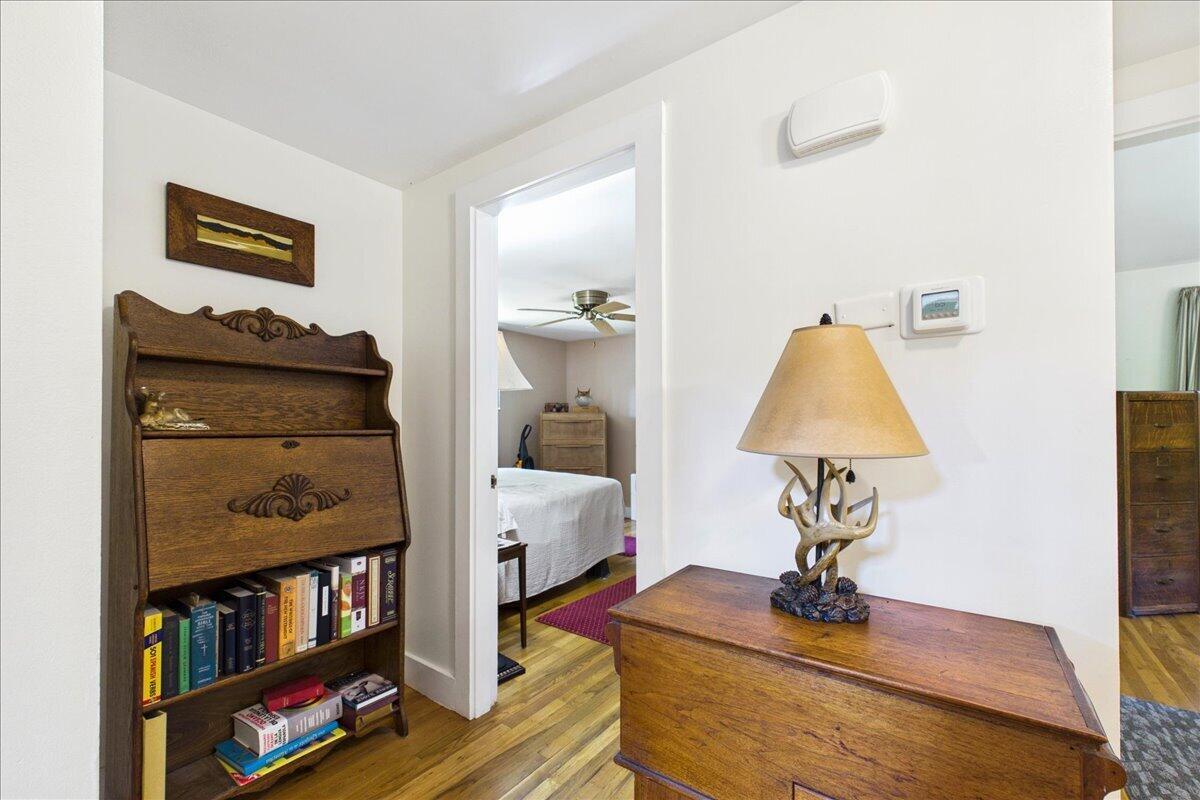 1876 Phinneys Lane Barnstable MA 02630