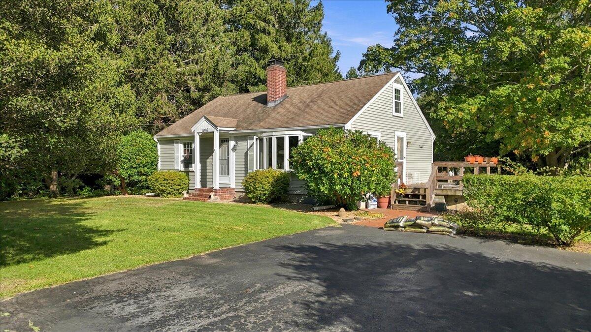 1876 Phinneys Lane Barnstable MA 02630