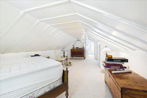 1876 Phinneys Lane Barnstable MA 02630