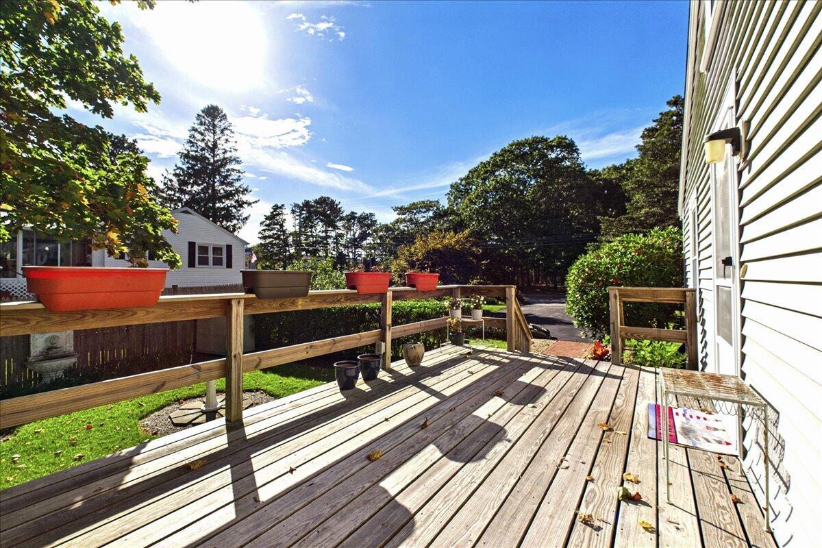 1876 Phinneys Lane Barnstable MA 02630