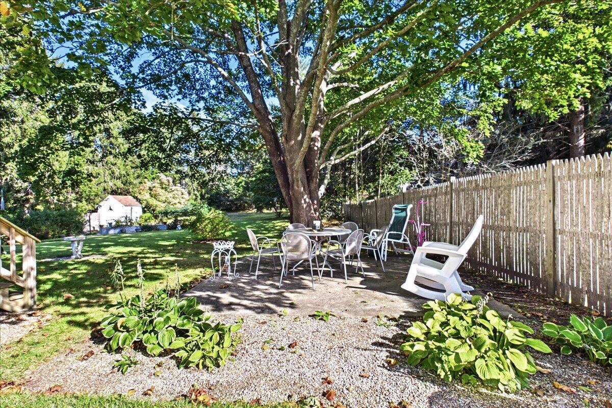 1876 Phinneys Lane Barnstable MA 02630