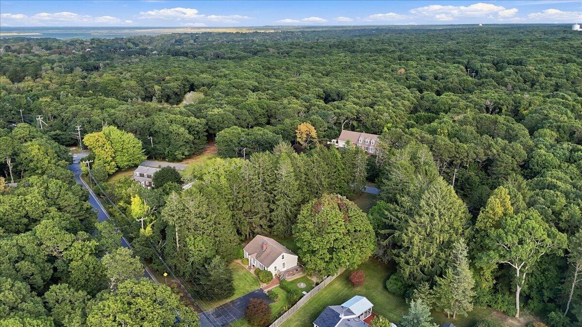 1876 Phinneys Lane Barnstable MA 02630