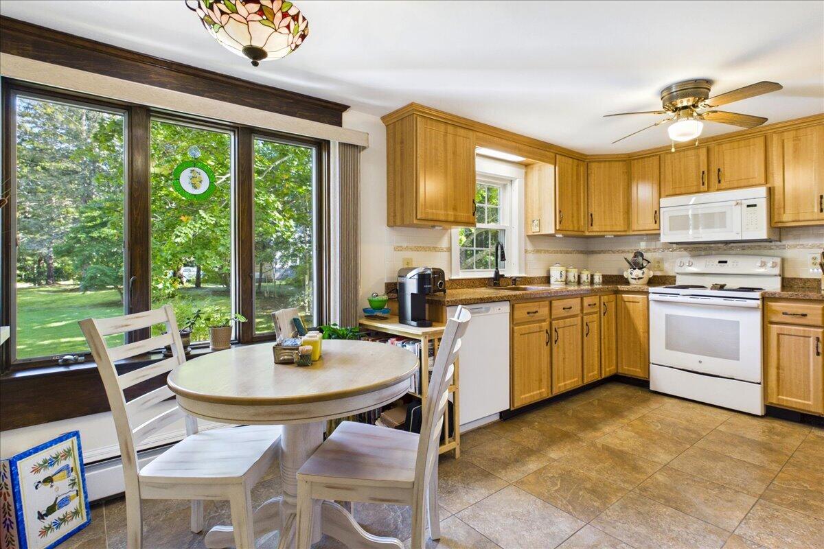 1876 Phinneys Lane Barnstable MA 02630