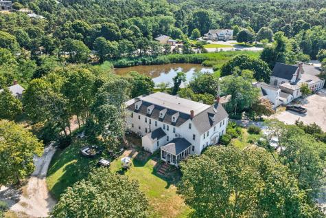 70 Main Street Wellfleet MA 02667