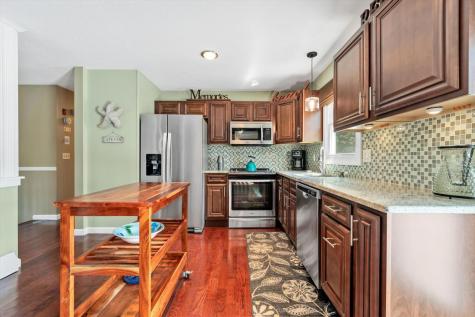 66 Sheaffer Road Centerville MA 02632
