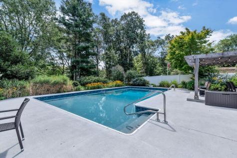 66 Sheaffer Road Centerville MA 02632