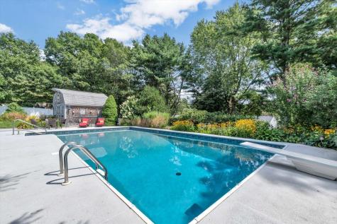 66 Sheaffer Road Centerville MA 02632