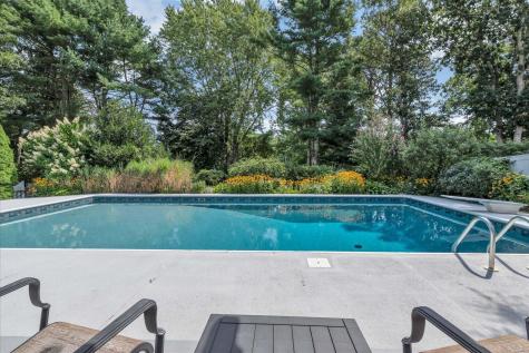 66 Sheaffer Road Centerville MA 02632