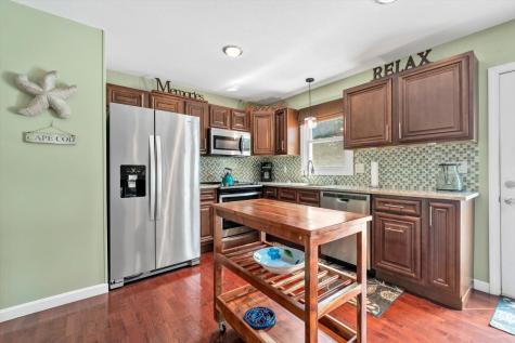 66 Sheaffer Road Centerville MA 02632