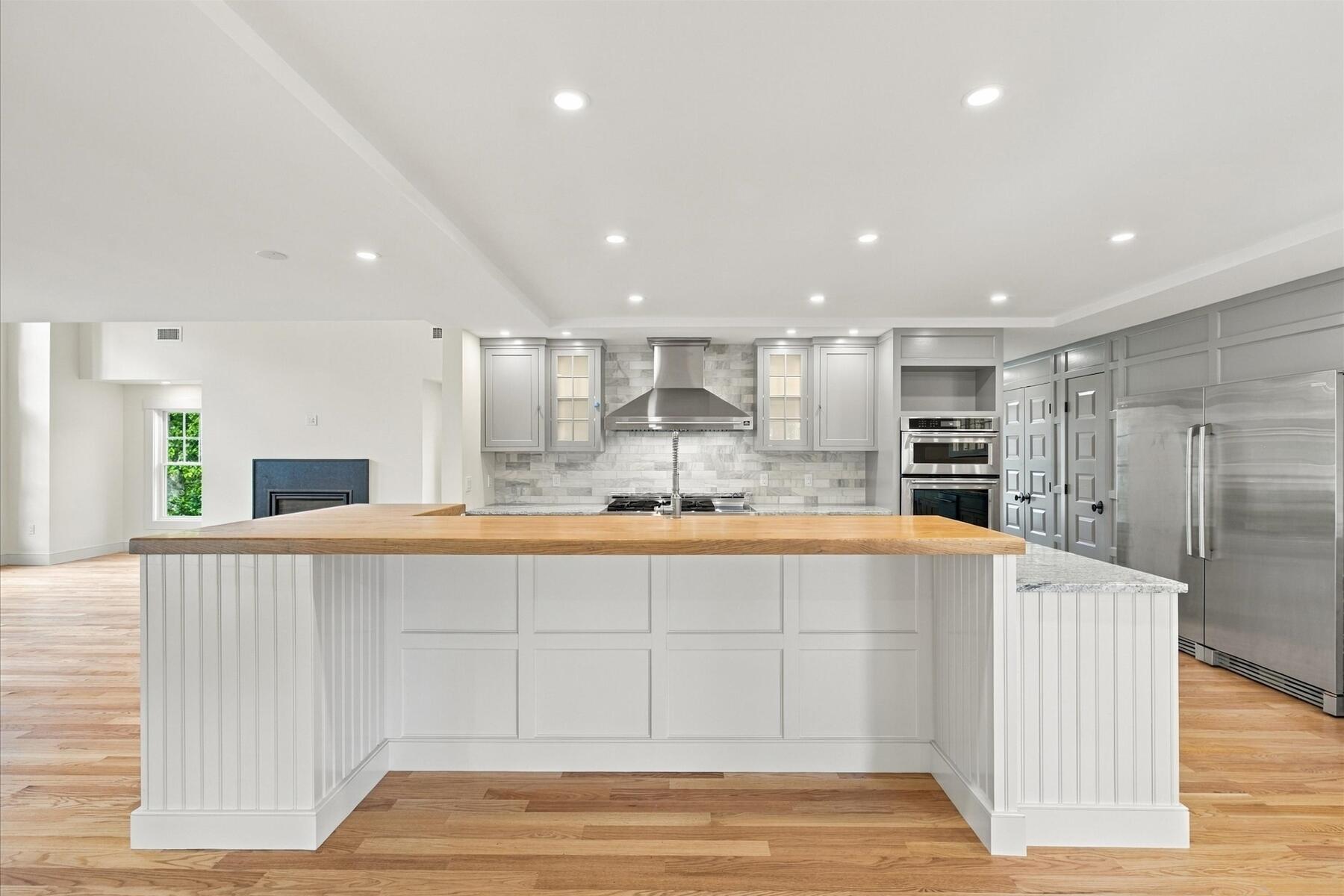 114 Old Jail Lane Barnstable MA 02630