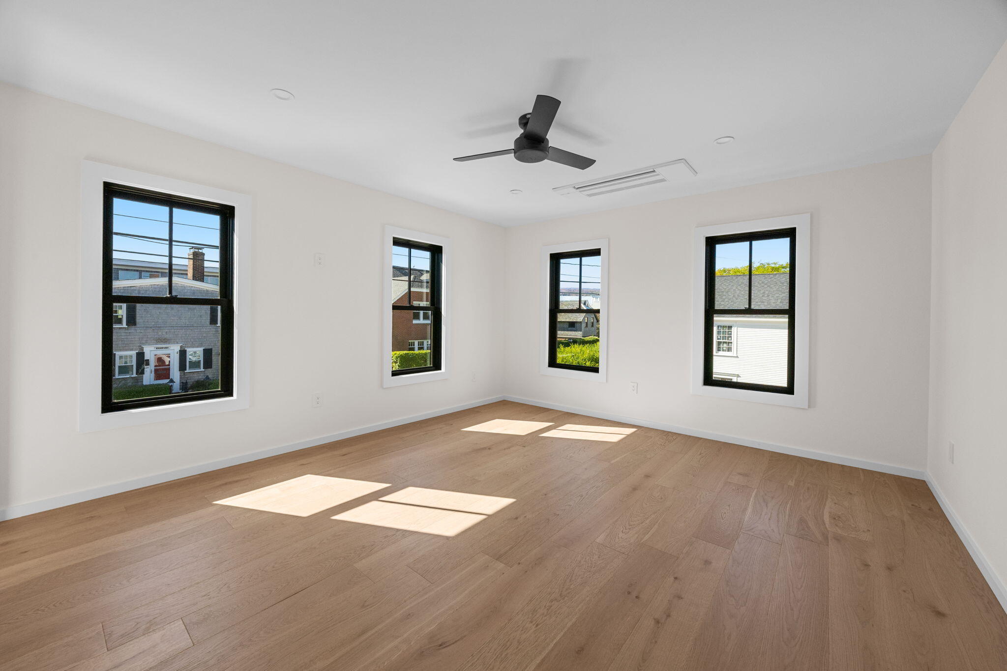 624 Commercial Street Provincetown MA 02657