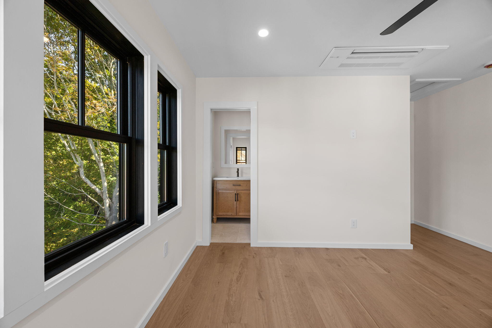 624 Commercial Street Provincetown MA 02657