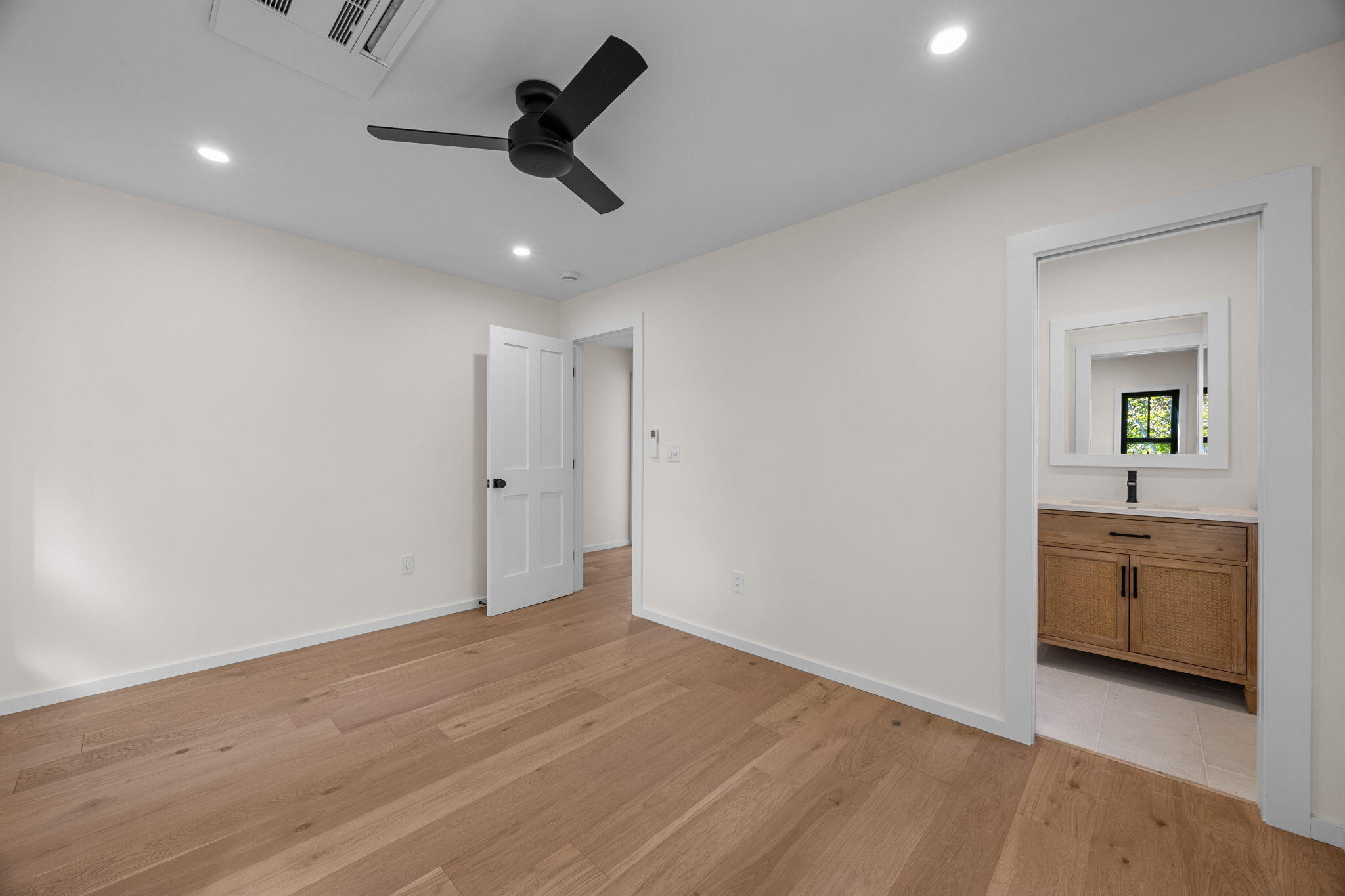 624 Commercial Street Provincetown MA 02657