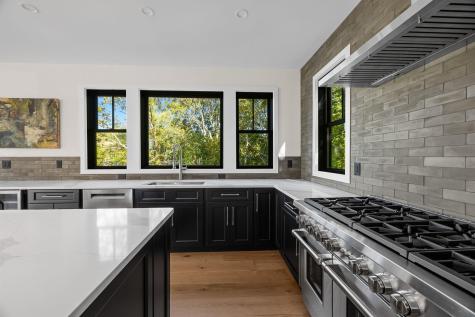 624 Commercial Street Provincetown MA 02657