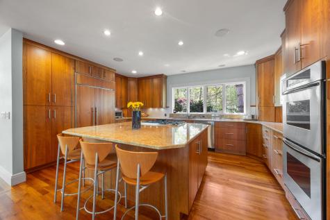 476 Baxters Neck Road Barnstable MA 02648