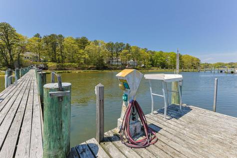476 Baxters Neck Road Barnstable MA 02648