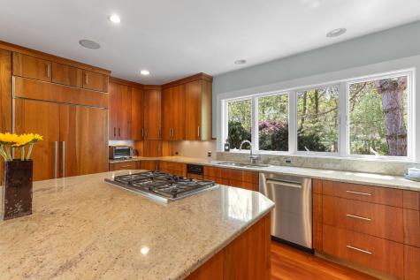 476 Baxters Neck Road Barnstable MA 02648