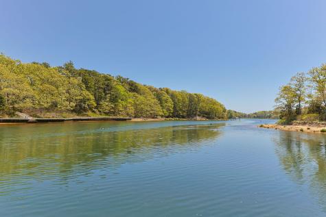 476 Baxters Neck Road Barnstable MA 02648