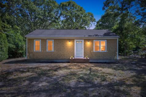 123 Elain Avenue Teaticket MA 02536