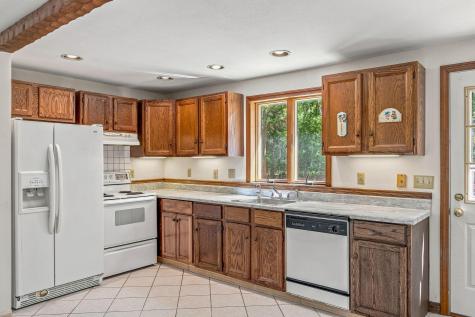 123 Elain Avenue Teaticket MA 02536