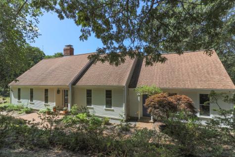 4 Volunteer Road Sandwich MA 02537