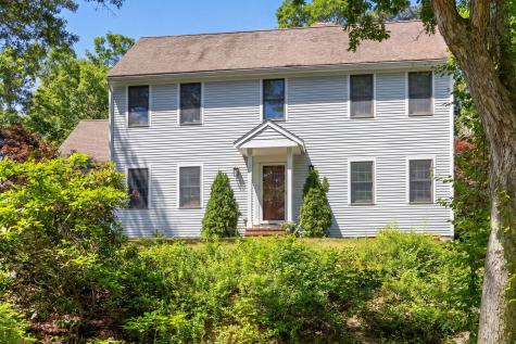 2 Harpers Hollow Sandwich MA 02537
