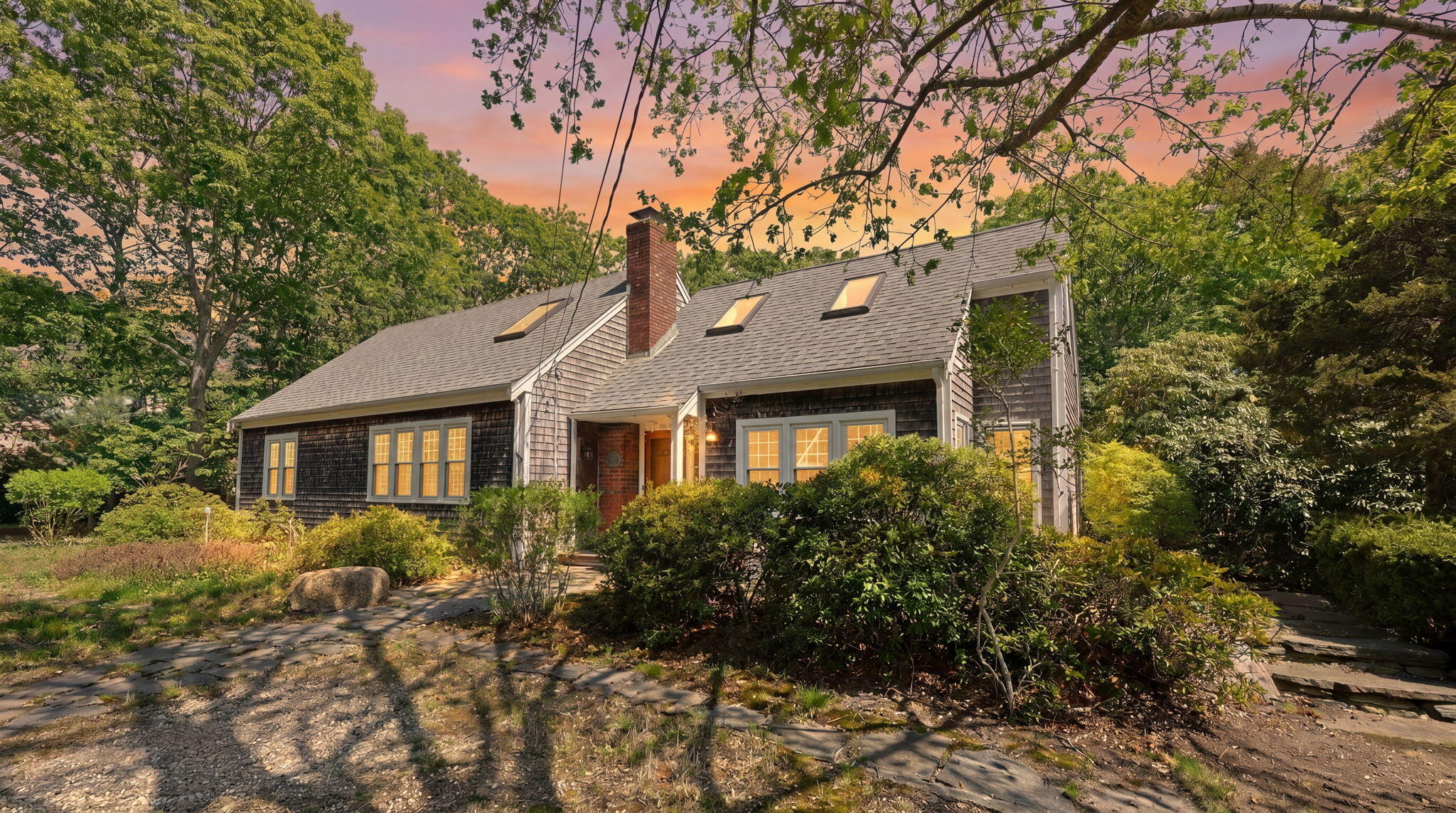 90 Comanche Drive